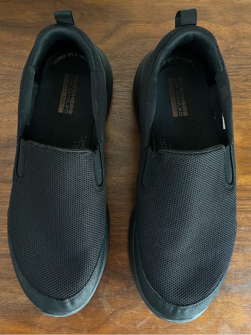 Skechers GO Walk Men's Black Slip-On Sneakers - Picture 2 of 8